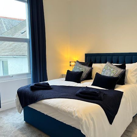 Heathcliff - 5 Bedroom House In Town Centre Tenby Exterior photo