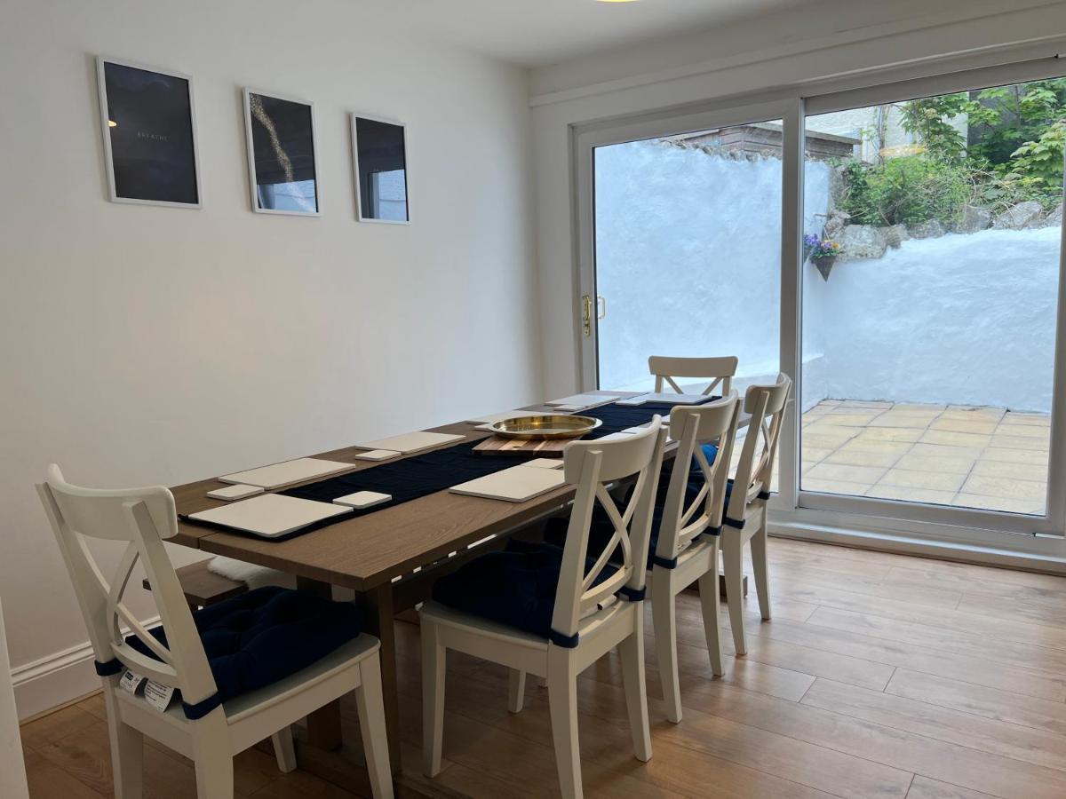 Heathcliff - 5 Bedroom House In Town Centre Tenby Exterior photo