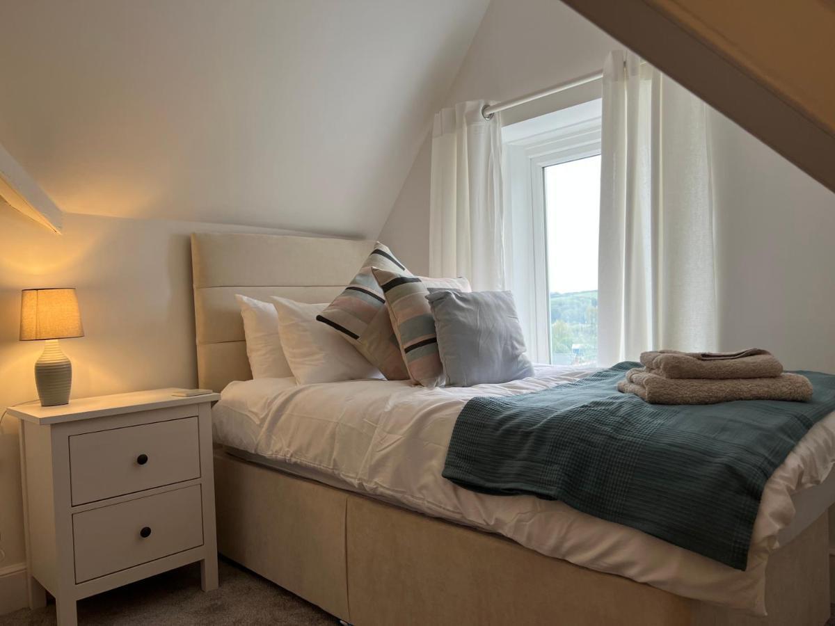 Heathcliff - 5 Bedroom House In Town Centre Tenby Exterior photo