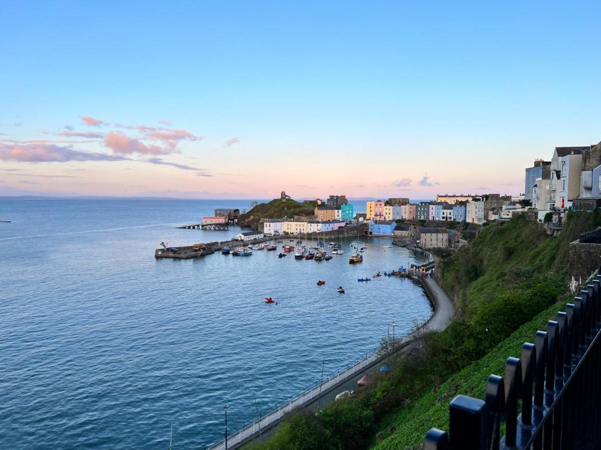 Heathcliff - 5 Bedroom House In Town Centre Tenby Exterior photo